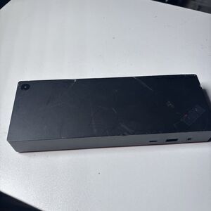 Lenovo DK2131 ThinkPad Universal Thunderbolt 4 Workstation Dock 40B0 *No PSU*